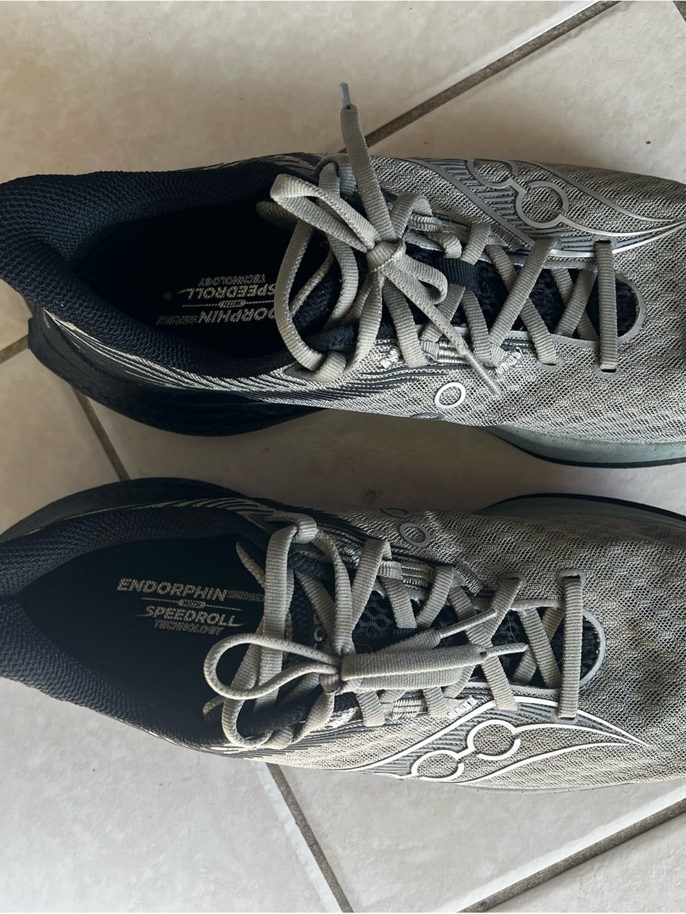 Saucony Men’s Endorphin Speed Running Shoes - Light Gray and Black